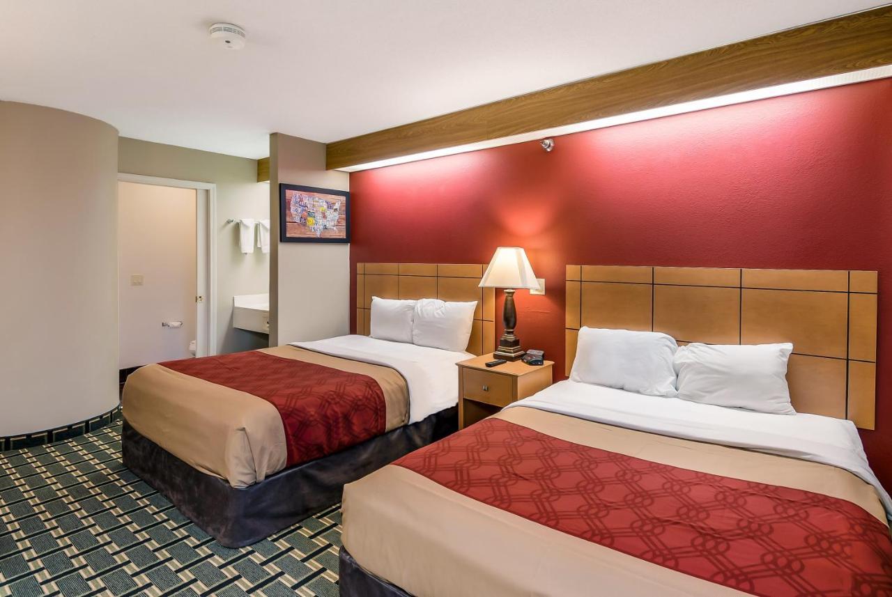 Econo Lodge Inn & Suites Peoria Illinois Exterior photo