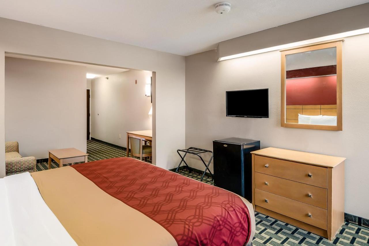 Econo Lodge Inn & Suites Peoria Illinois Exterior photo