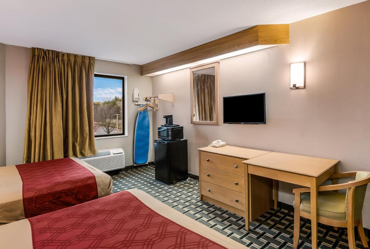 Econo Lodge Inn & Suites Peoria Illinois Exterior photo