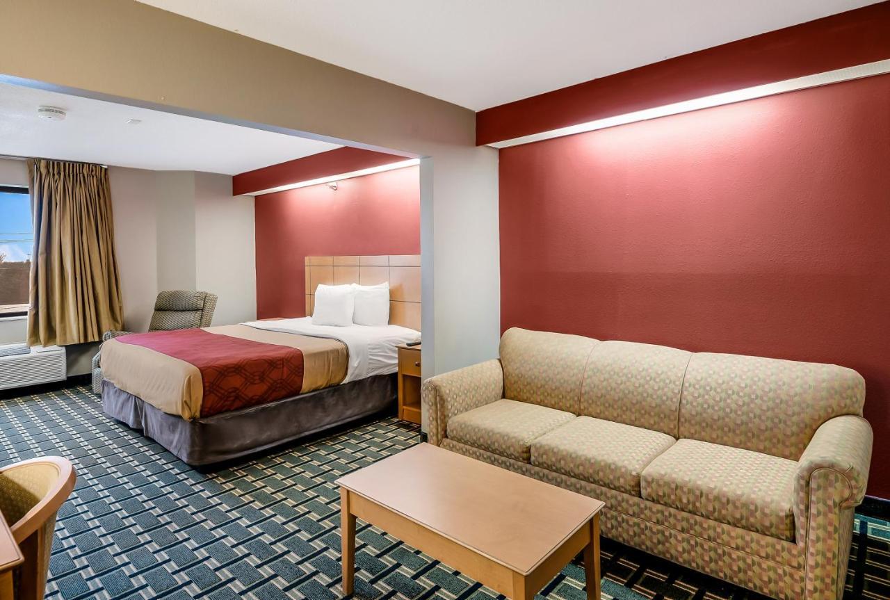 Econo Lodge Inn & Suites Peoria Illinois Exterior photo