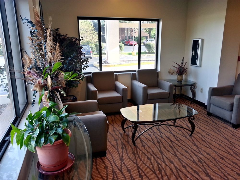 Econo Lodge Inn & Suites Peoria Illinois Exterior photo